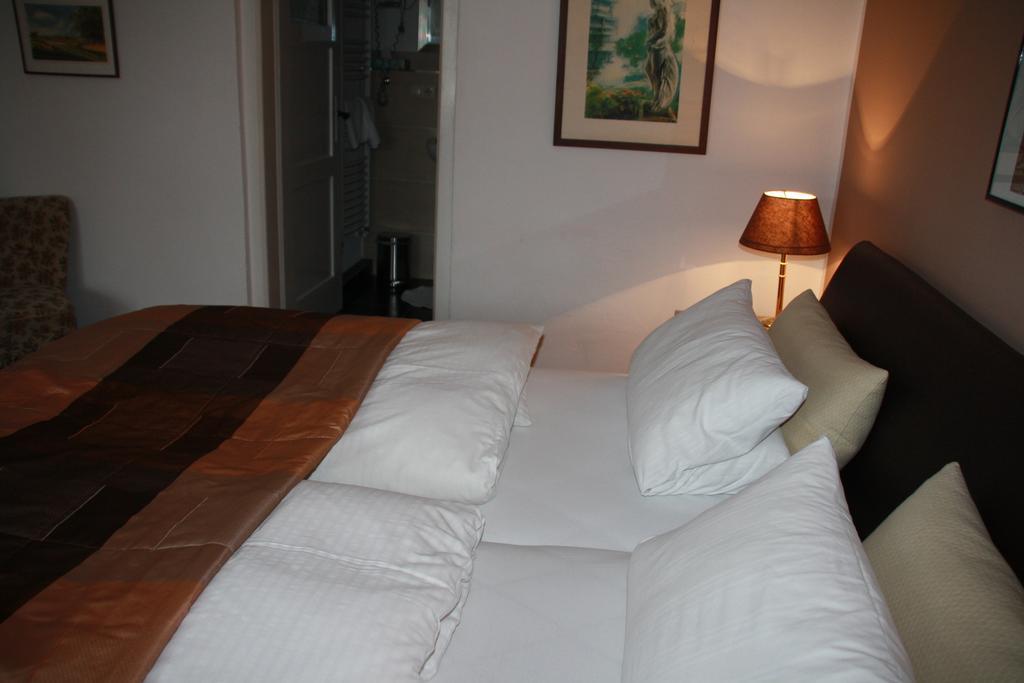 Gaestehaus Nicole Garmisch-Partenkirchen Kamer foto
